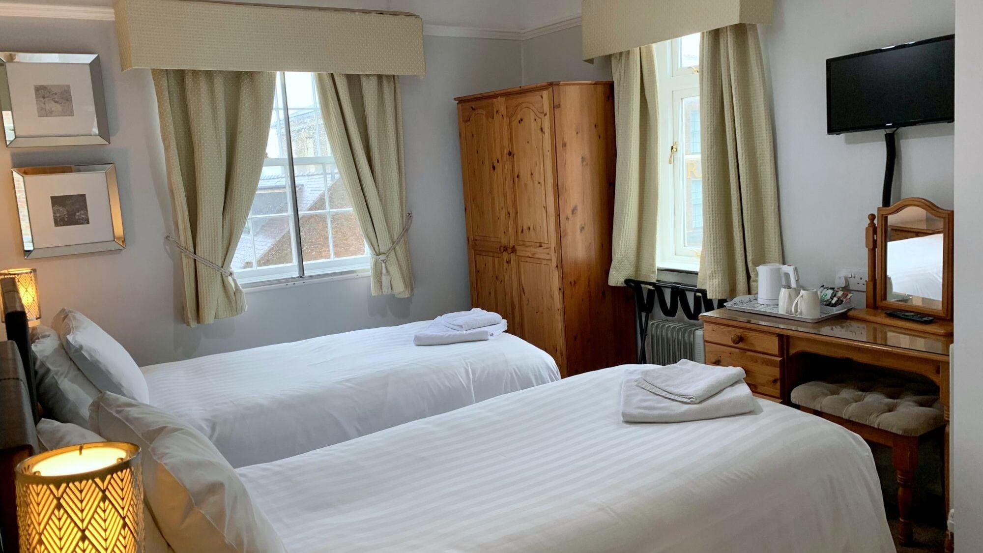 The Crescent Hotel 3*